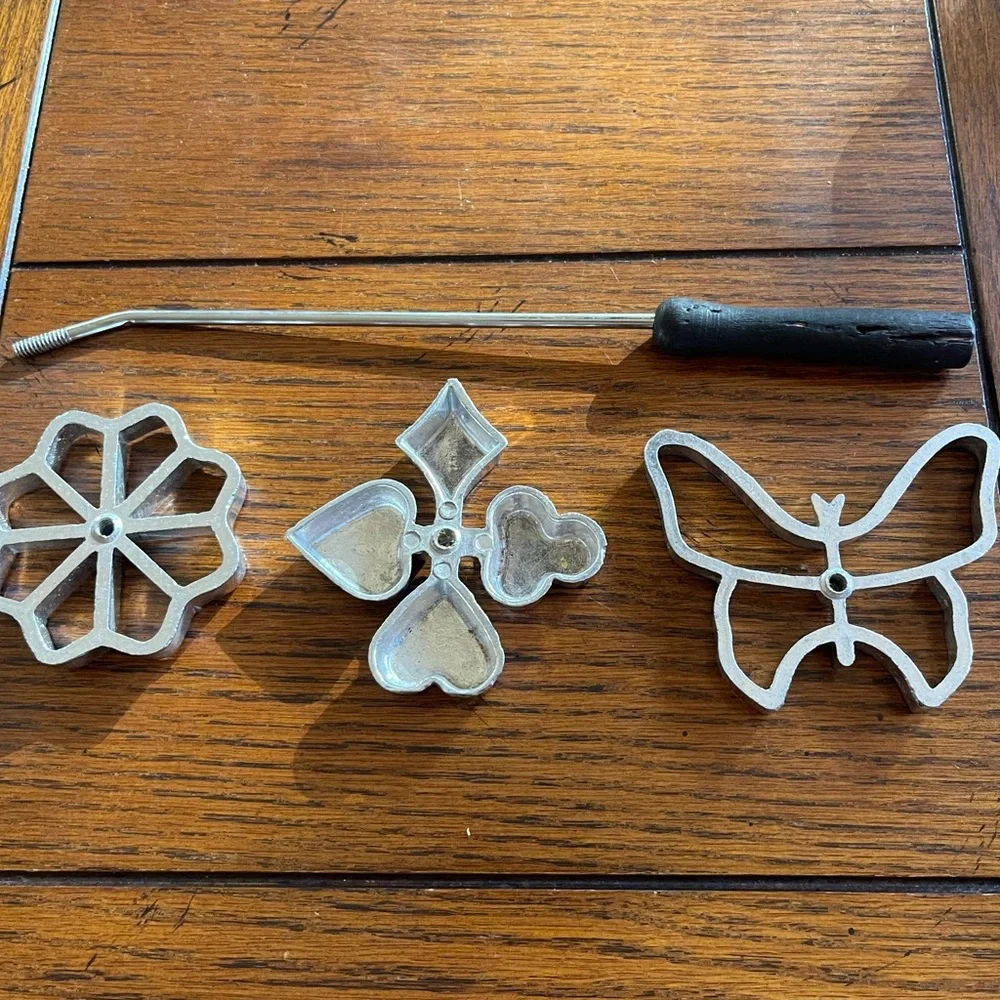 Vintage aluminum cookie
